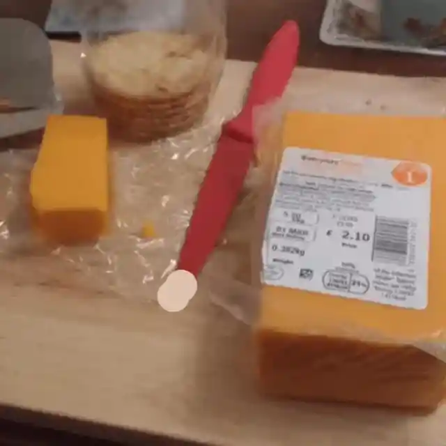 Red Leicester Cheese: Indispensable In British Cuisine
