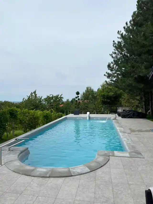 My MIL Destroyed My Hearing Aids by Throwing Me in the Pool During My Wedding – She Didn't Notice This Coming