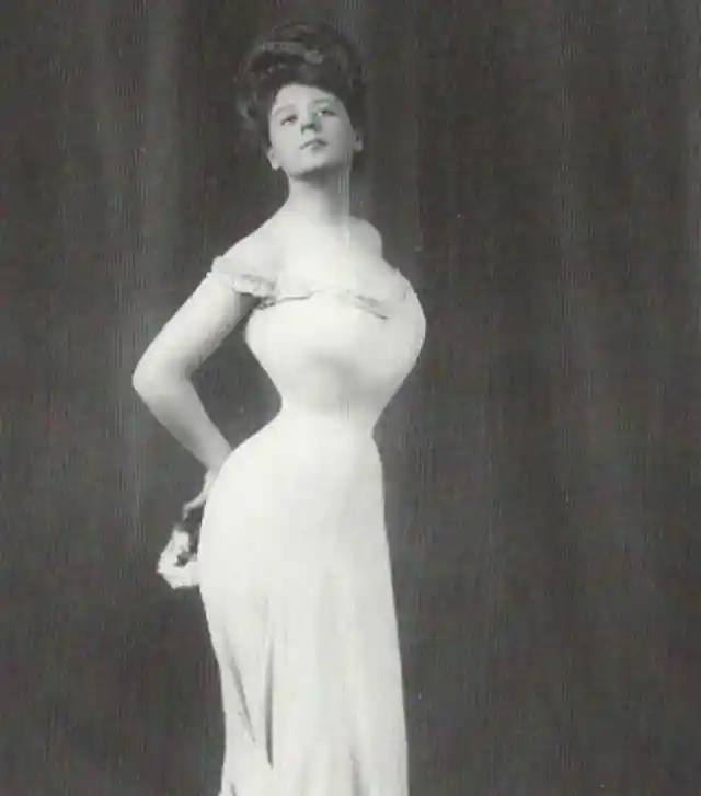 3. Early 1900s – The Gibson Girl Era