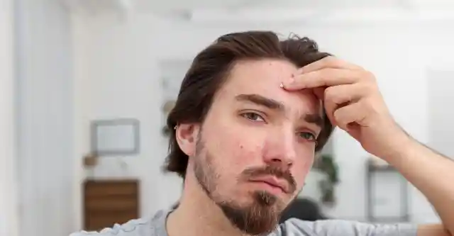 Veteran Spots Opportunity Captures Photo of Couple’s Cart and Shares It Online