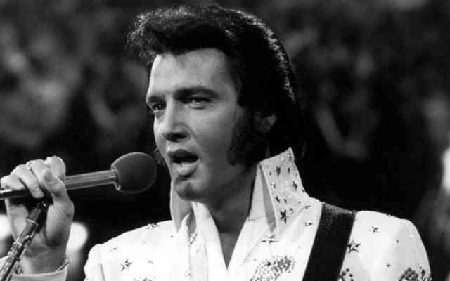 How many Grammy Awards did Elvis Presley win during his lifetime?