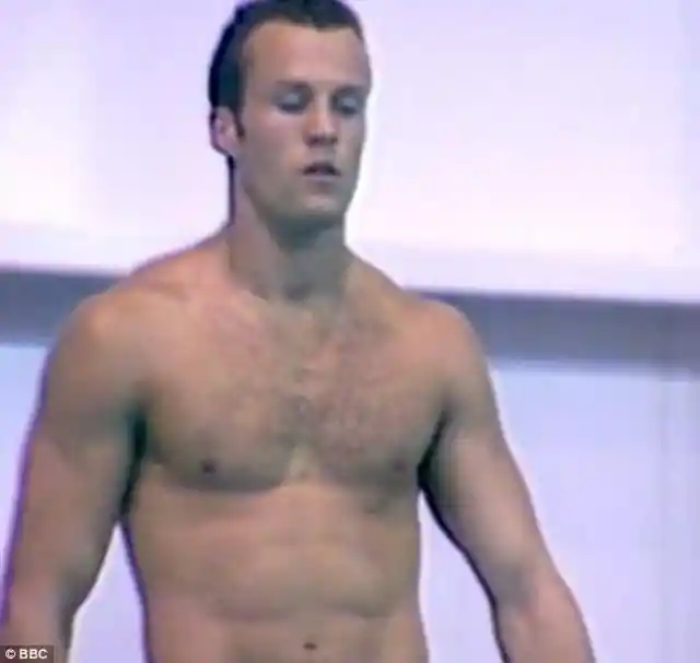 Do you know this swimmer?