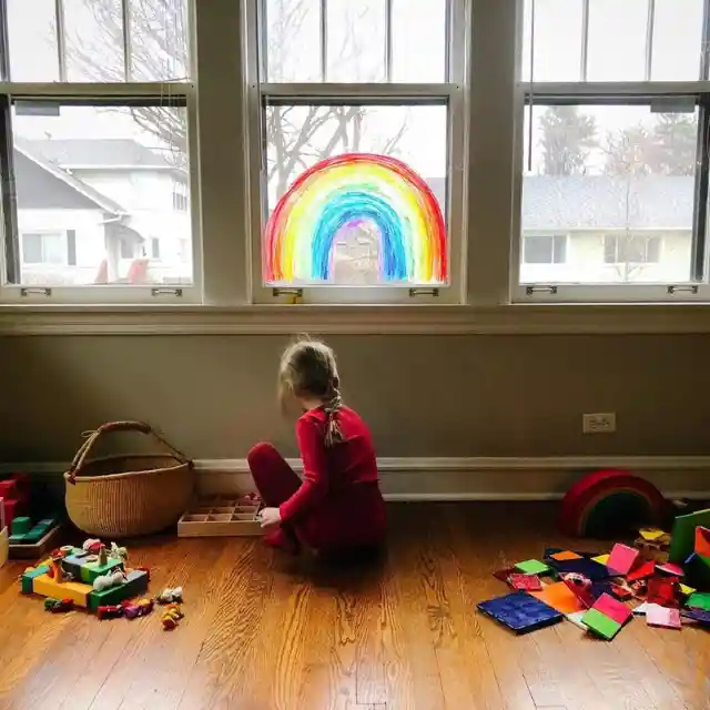 Families Tape Kids Drawings to Windows In a Mission to Spread Joy