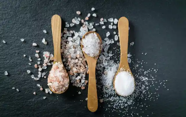 Kitchen Tips: The Difference Between Table Salt and Himalayan Salt