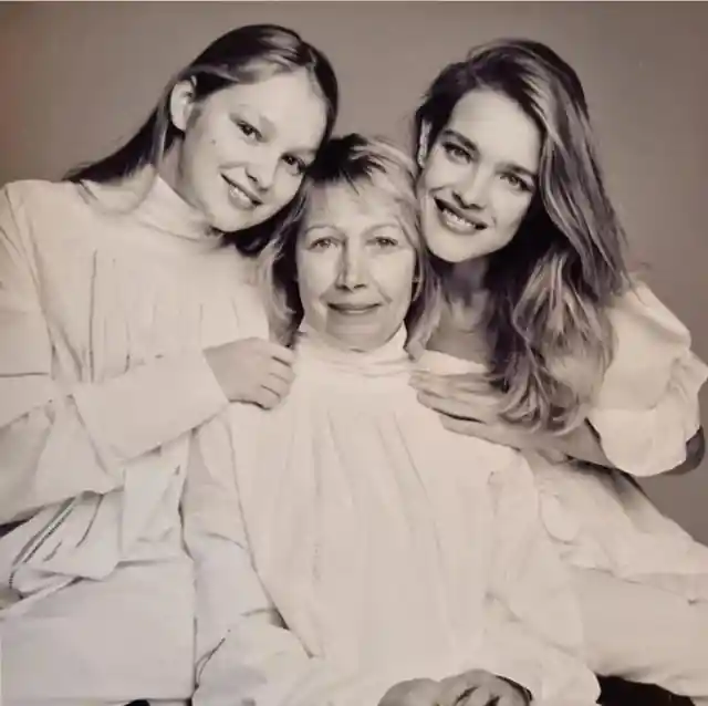 Lisa Vodianova And Natalia Vodianova