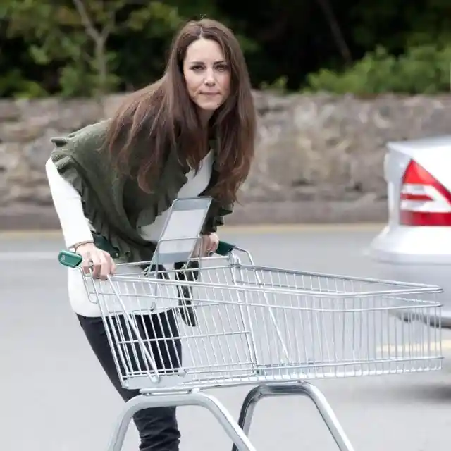 She does her own grocery shopping