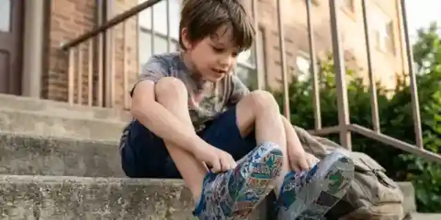 My 8-Year-Old Son Was Teased for Wearing Duct-Taped Sneakers – The Next Morning, the Principal Made a Call That Changed Everything