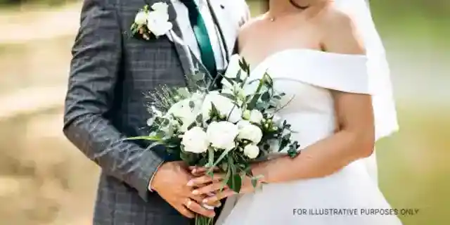 Am I to Blame for Ruining My Friend’s Wedding after I Wore a ‘Gold’ Dress to It?