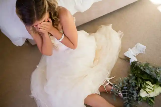 Am I to Blame for Ruining My Friend’s Wedding after I Wore a ‘Gold’ Dress to It?