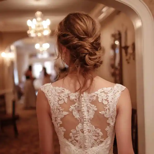 During My Wedding, My 7-Year-Old Daughter Tearfully Said, 'Mom, Look at Daddy's Arm! I Don't Want a New Daddy!' – What I Saw Left Me in Pure Shock