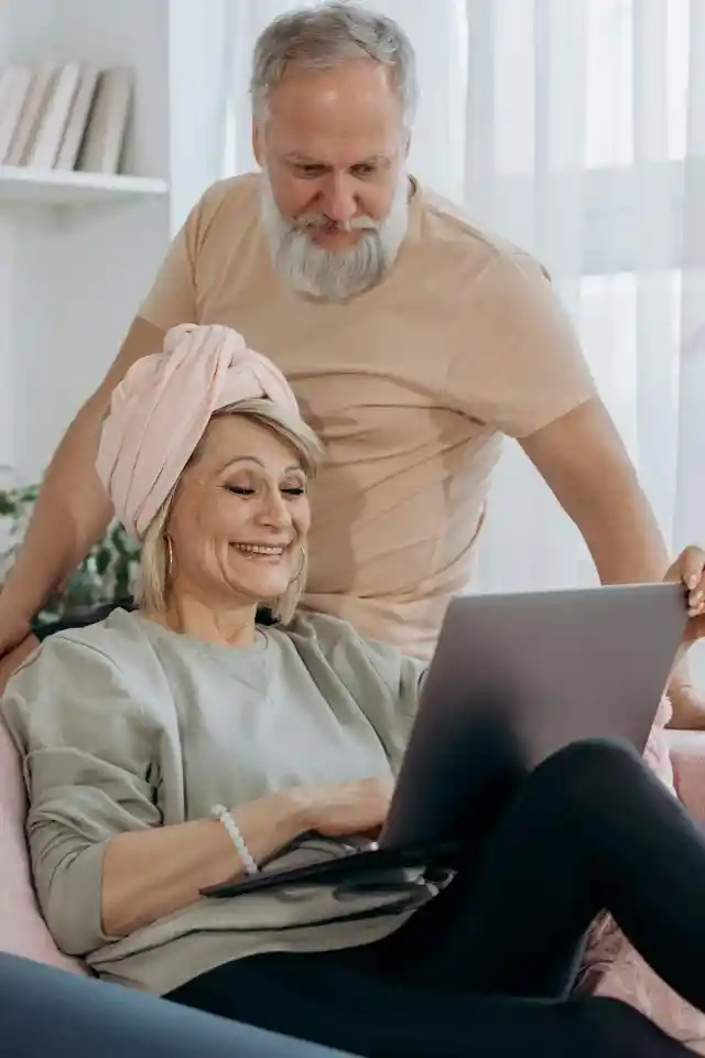 I Showed Up at My Parents' for Easter Only to Find Out My Older Sister Kicked Them Out and Made Them Live in Their Own Garage – It Was Her Biggest Mistake