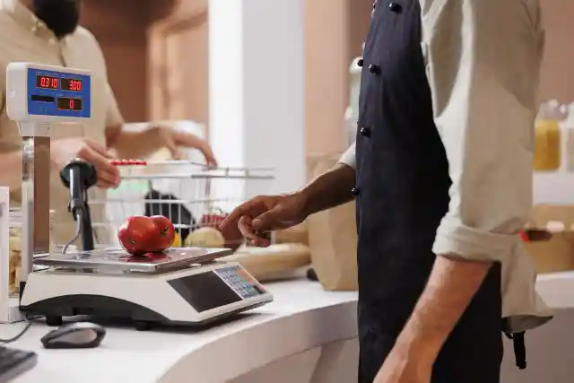 I Bought a Bag of Apples for a Mother with Two Little Kids at the Checkout — Three Days Later, a Police Officer Came Looking for Me at Work
