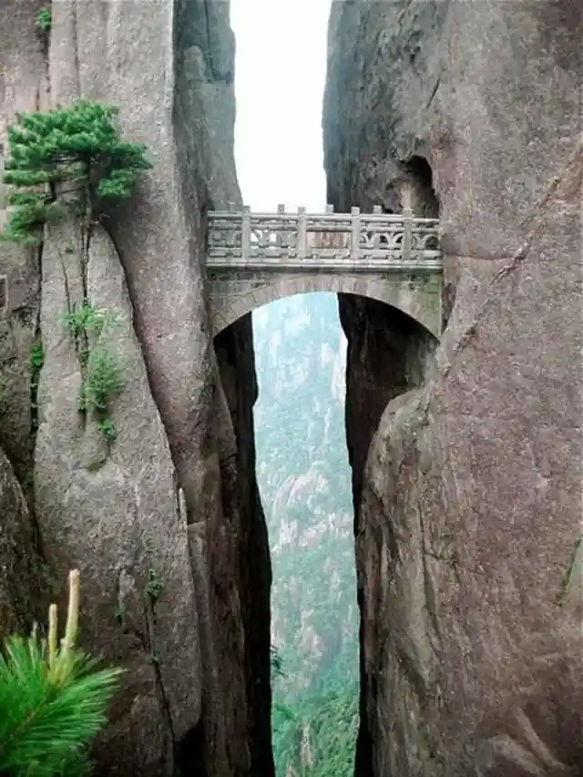 Buxian Bridge – Huang Shang China