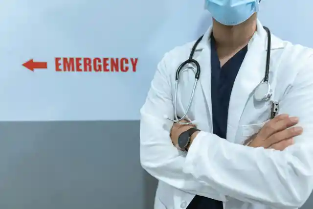 My Newborn Was Screaming in the ER When a Man in a Rolex Said I Was Wasting Resources – Then the Doctor Burst Into the Room and Stunned Everyone