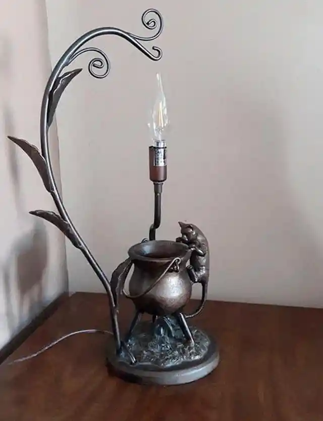 A Witchy Lamp