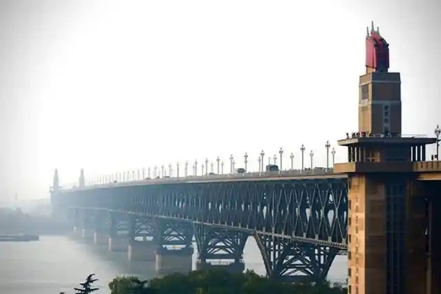 Nanjing Yangtze River Bridge – China