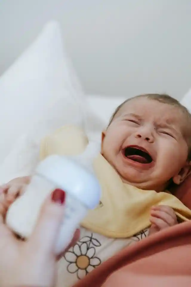My Newborn Was Screaming in the ER When a Man in a Rolex Said I Was Wasting Resources – Then the Doctor Burst Into the Room and Stunned Everyone