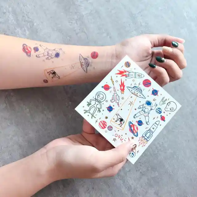 Temporary tattoo remover