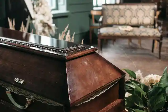 My Aunt Stole a $2.3m Inheritance That Was Meant for Me – Life Brought Her to Her Knees Before Me