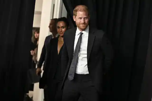 Prince Harry and Meghan Markle’s Interaction at Rare Red Carpet Appearance Sparks Online Discussion