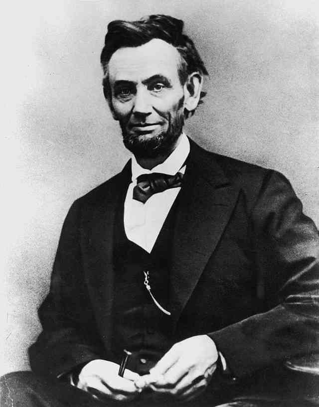 13. Abraham Lincoln – IQ: 150