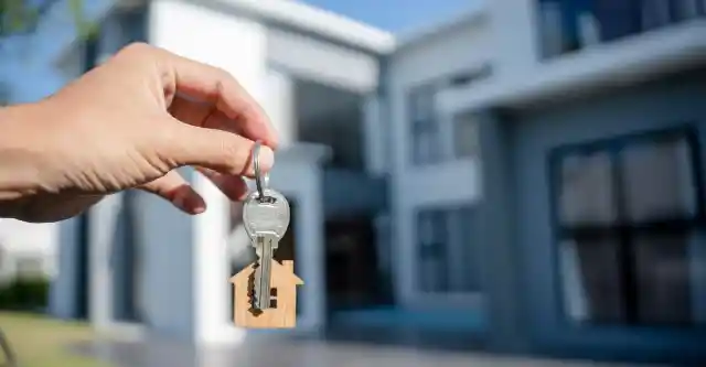After Being Kicked Out By HOA For A $3,500 Fine, Woman Gets The Ultimate Revenge