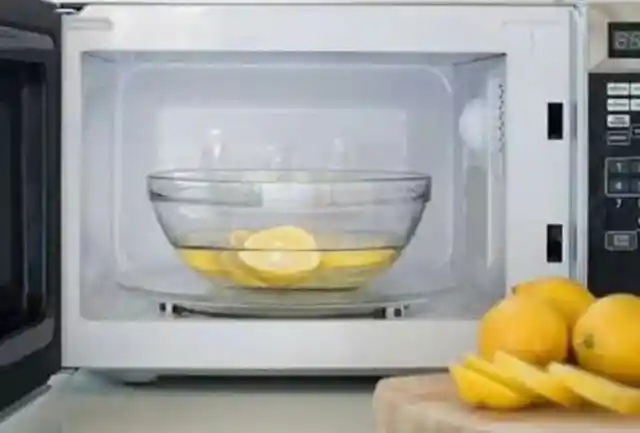 Easy Way To Clean The Microwave