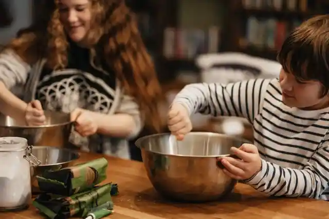 3 Reasons Why You Should Teach Your Children To Cook