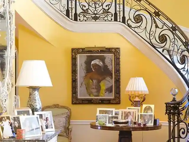 Examine the Decor in Oprah’s Foyer