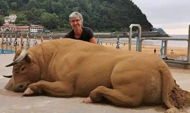 Andoni Bastarrika- The Amazing Sand Artist Has Created The Most Beautiful, Realistic Sculptures Ever!