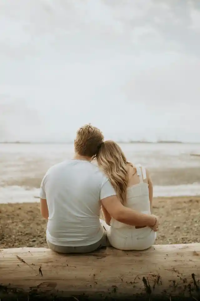 At 35 Weeks Pregnant, My Husband Woke Me up in the Middle of the Night — What He Said Made Me File for Divorce