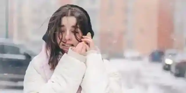 My Husband Locked Me Outside in 5°F – What I Saw Inside the House Left Me Speechless