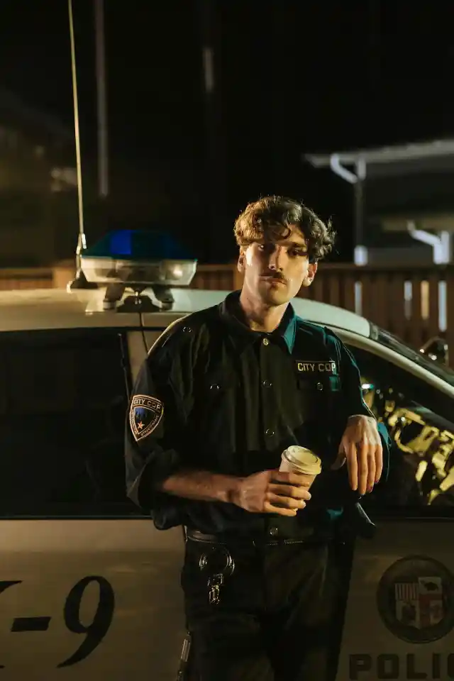 Passengers in My Car Mocked Me the Whole Ride – Then a Cop Pulled Us over and Taught Them a Lesson
