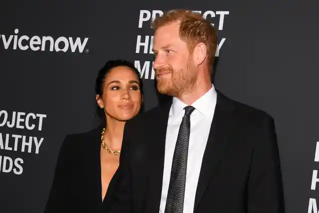 Prince Harry and Meghan Markle’s Interaction at Rare Red Carpet Appearance Sparks Online Discussion