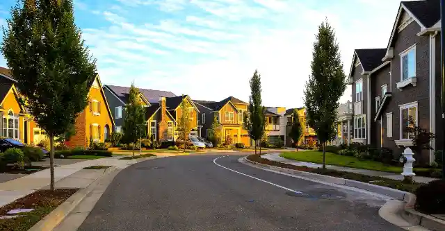 Neighbors Keep Blocking Man’s Car, He Finally Catches It on Camera