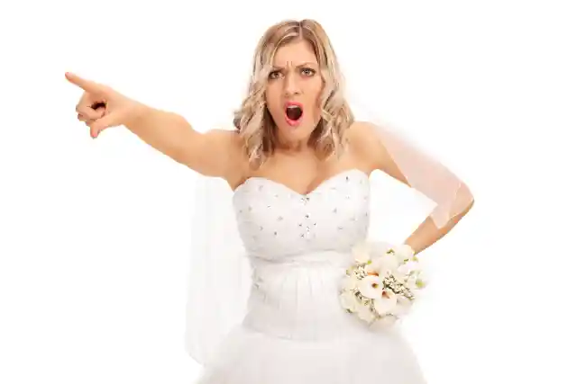 Am I to Blame for Ruining My Friend’s Wedding after I Wore a ‘Gold’ Dress to It?