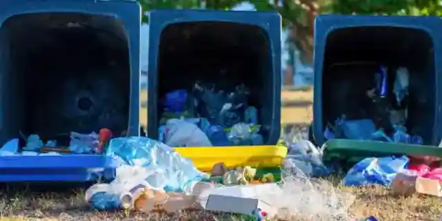 Entitled Neighbor Kept Knocking over My Trash Bins and Scattering Garbage on My Lawn – So I Taught Him Not to Mess with a Single Mom