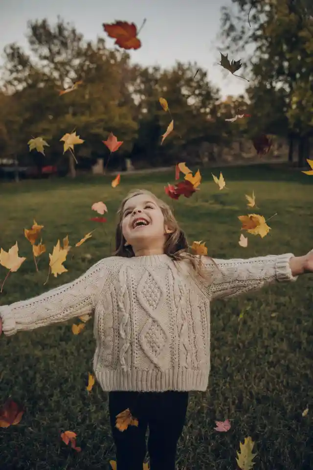 At My Husband's Corporate Party, Our Daughter Screamed, 'Mommy, Look! That's the Lady with the Worms!' – The Truth Behind It Left Me Shattered