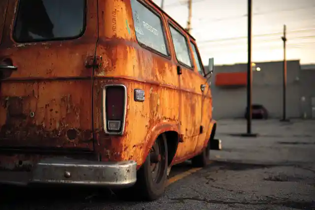 I Gave My Last $3 to a Stranger at a Gas Station and Woke up Owning a Business Empire