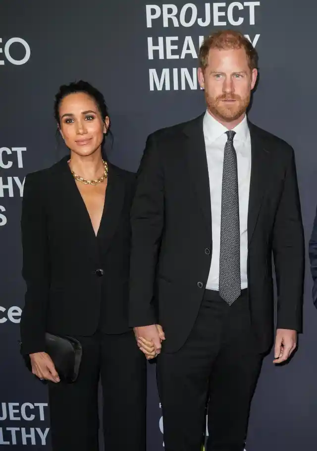 Prince Harry and Meghan Markle’s Interaction at Rare Red Carpet Appearance Sparks Online Discussion