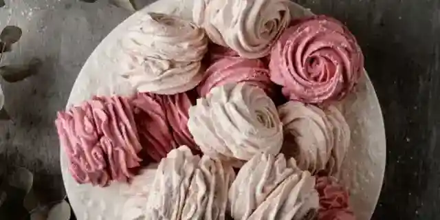 I Made Homemade Marshmallows for Children at the Hospital – When a Nurse Heard My Name, She Turned Pale and Said, 'I've Been Looking for You for 16 Years'