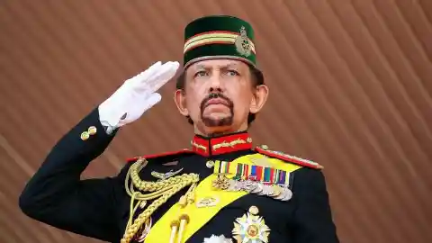 SULTAN HASSANAL BOLKIAH