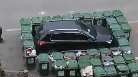 Trash Parking 3.0: SUV Edition