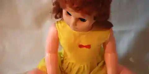 I Bought an Old Doll at a Flea Market, Gave It to My Daughter, and Heard a Crackling Sound Coming from It