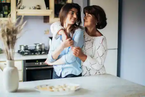 My Sister Kicked Me Out of Grandma's House, Which She Inherited – But She Had No Idea About Grandma's Secret