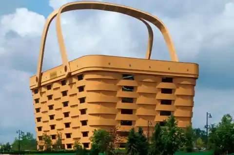 The World's Biggest Picnic Basket