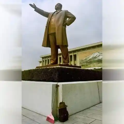 A Sullied Image of Kim IL Sung