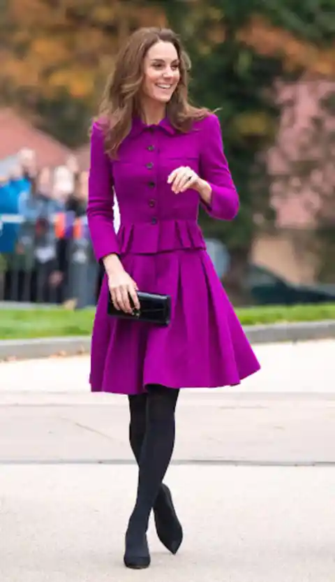 Your Majesty in Magenta