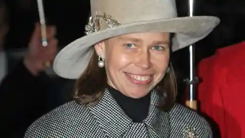 LADY SARAH CHATTO