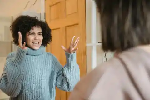 My Sister Kicked Me Out of Grandma's House, Which She Inherited – But She Had No Idea About Grandma's Secret